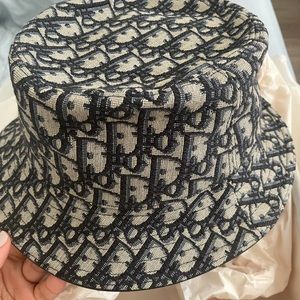 2020 Dior Men’s Bucket Hat